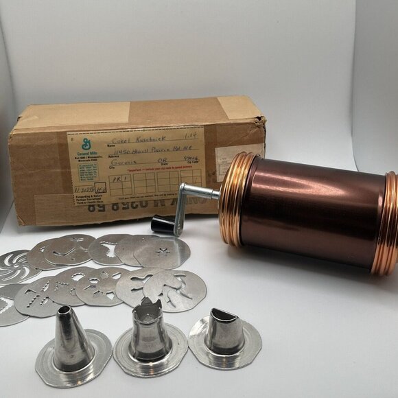 Vtg Mirro General Mills Betty Crocker Cookie Press Pastry Hand Crank 16 Pc Set - Picture 1 of 10